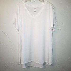 LulaRoe White Christy T V neck Hi Lo 3XL